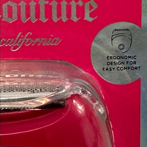 Juicy Couture Handheld Painless Ladies Ethonomic Shaver. - Picture 3 of 5